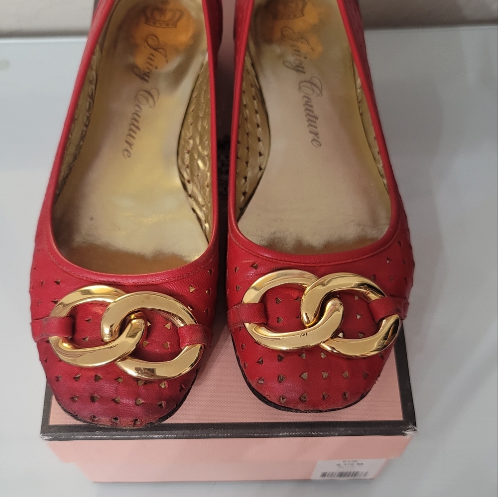 Evie Perforated Napa Red